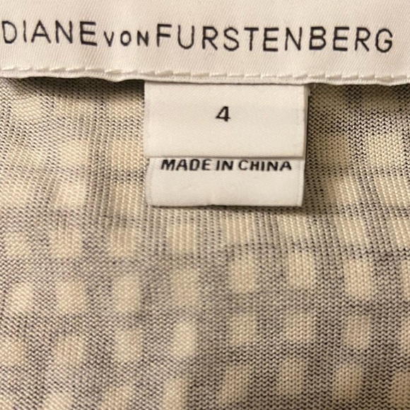 Diane Von Furstenberg Black & White Plaid Printed Silk Wrap Dress Size 4. - Picture 4 of 9